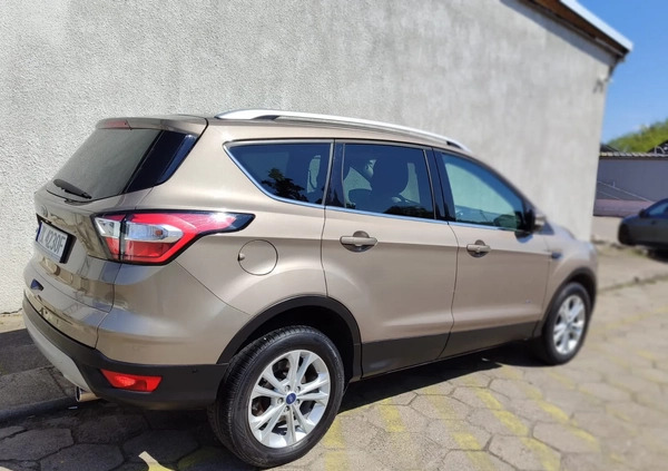 Ford Kuga cena 87500 przebieg: 131200, rok produkcji 2018 z Wałcz małe 92